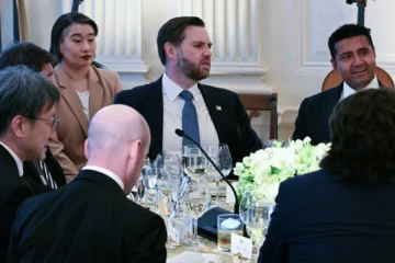 La Casa Blanca busca una reunión entre JD Vance e Irán en Pakistán, según la CNN La Casa Blanca busca una reunión entre JD Vance e Irán en Pakistán, según la CNN