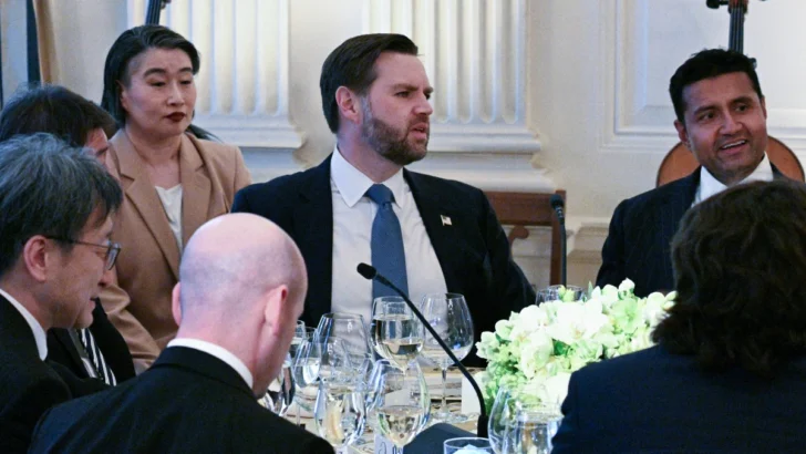 La Casa Blanca busca una reunión entre JD Vance e Irán en Pakistán, según la CNN La Casa Blanca busca una reunión entre JD Vance e Irán en Pakistán, según la CNN