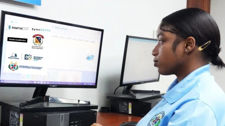 Estudiantes de las Escuelas Vocacionales de las FF.AA. inician capacitación internacional en turismo digital e inteligencia artificial