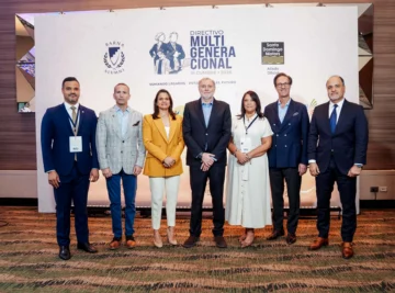 Barna realiza III Cumbre Alumni sobre liderazgo multigeneracional y transformación empresarial Barna realiza III Cumbre Alumni sobre liderazgo multigeneracional y transformación empresarial