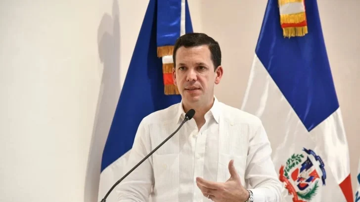 Defensa de Hugo Beras afirma Abinader autorizó fondos para proyecto de semáforos antes de licitación