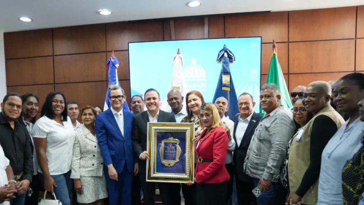 Sindicatos portuarios reconocen gestión de Jean Luis Rodríguez por histórico pacto colectivo tras 20 años de espera