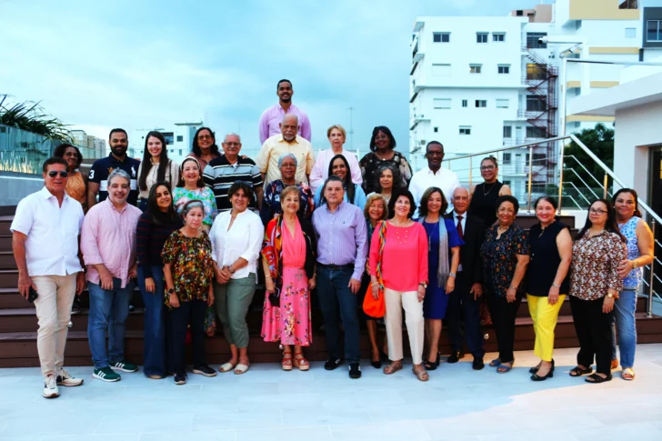 Reeligen a Emna Méndez de Bujosa al frente de la Junta de Vecinos de Gascue Patrimonial