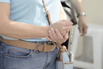 Entre cánticos y oraciones, religiosos claman por la vida por 40 días frente al Congreso