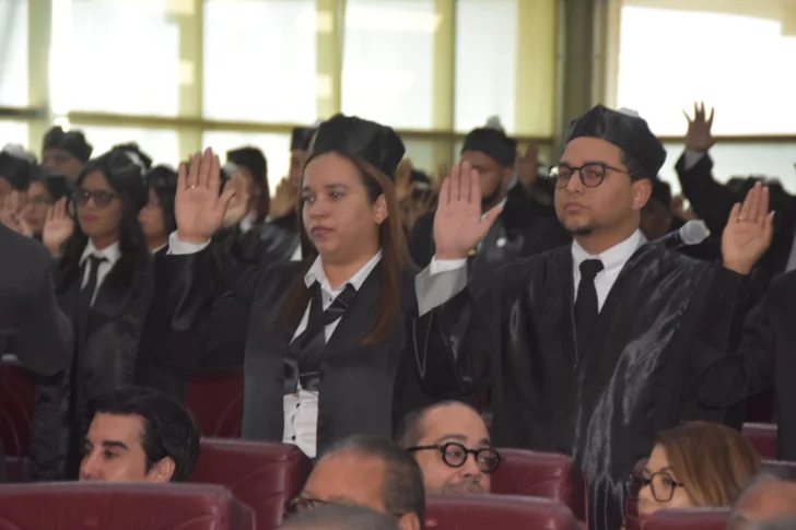 Juramentan-nueva-promocion-de-abogados-con-llamado-a-la-integridad-y-etica-profesional-2-728x485 Juramentan-nueva-promocion-de-abogados-con-llamado-a-la-integridad-y-etica-profesional-2-728x485