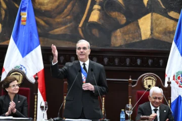 Abinader llama a la confianza y al sacrificio compartido ante situación económica Abinader llama a la confianza y al sacrificio compartido ante situación económica