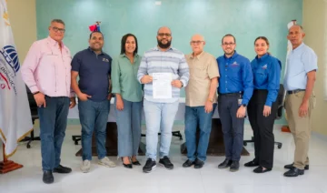 TNR entrega bonos a 17 productores de Bahoruco e Independencia para tecnificación