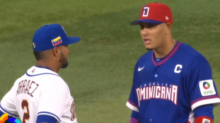 Clásico Mundial: Willson Contreras abrió la pizarra para Venezuela y acortó distancia. 2-1 ganan los dominicanos Clásico Mundial: Willson Contreras abrió la pizarra para Venezuela y acortó distancia. 2-1 ganan los dominicanos