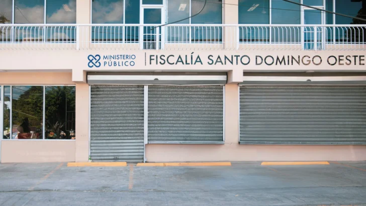 Condenan a 20 años de prisión a hombre que violó a una niña de 9 años en Los Alcarrizos Condenan a 20 años de prisión a hombre que violó a una niña de 9 años en Los Alcarrizos