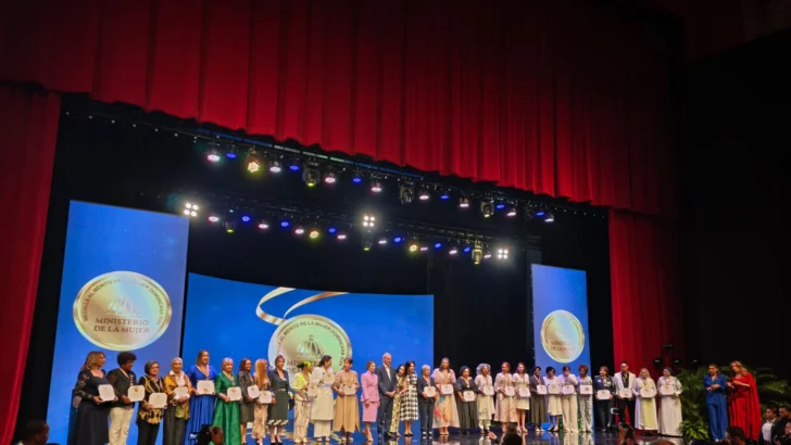 Medalla al Mérito: conmemoran el Día de la Mujer con reconocimiento a 22 dominicanas destacadas