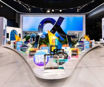 HONOR recibe reconocimiento global por la innovación del Robot Phone