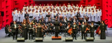 Mangulina, pambiche y pasión: la ópera que cuenta la historia de Jesús como si entrara en Baní y no en Jerusalén