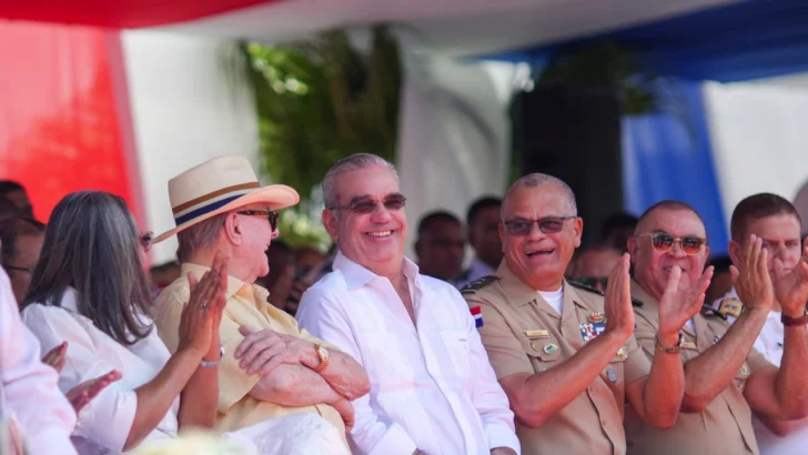 Abinader encabeza desfile cívico militar por el 182 aniversario de la Batalla del 19 de Marzo Abinader encabeza desfile cívico militar por el 182 aniversario de la Batalla del 19 de Marzo