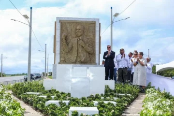 Renombran la avenida Ecológica como José Francisco Peña Gómez en Santo Domingo Este