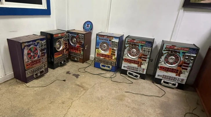 Policía reporta 16 detenidos e incautación de armas y drogas en operativos