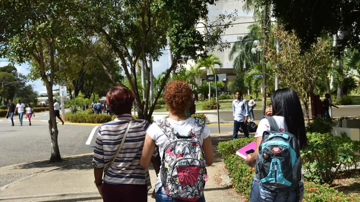Universidades privadas concentran el mayor gasto de estudiantes extranjeros en RD Universidades privadas concentran el mayor gasto de estudiantes extranjeros en RD