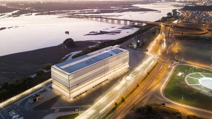 7 edificios emblemáticos del chileno Smiljan Radić, ganador del premio Pritzker, el 