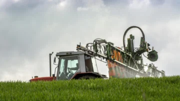 Fertilizantes y plásticos, dos productos que sufren de las consecuencias de la guerra en Oriente Medio