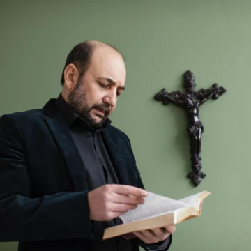 Santoral del 12 de marzo, ¿cuáles santos se recuerdan hoy?