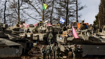 Israel avanza en su ocupación del sur de Líbano, mientras destruye viviendas de aldeas fronterizas