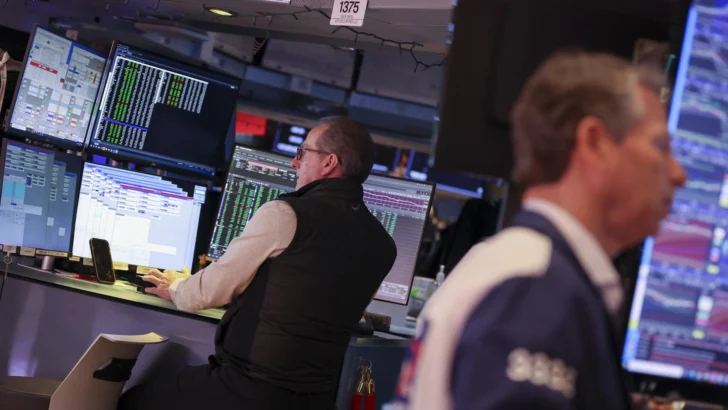 Wall Street cierra en verde tras afirmar Trump que Irán quiere seguir negociando