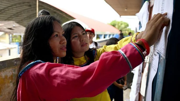 Elecciones en Perú: los primeros resultados dan ventaja al ultraconservador López Aliaga en una disputada pugna por definir quién avanza a segunda vuelta