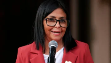 EEUU levanta las sanciones contra la presidenta interina de Venezuela, Delcy Rodríguez