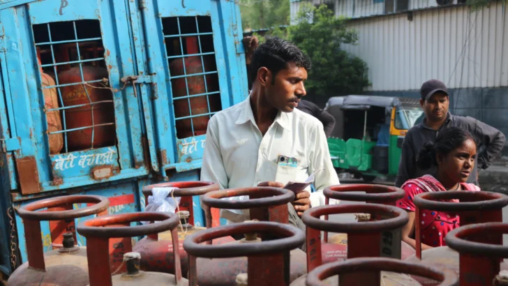 El cierre de Ormuz apaga la cocina india: el mayor país del mundo se queda sin gas El cierre de Ormuz apaga la cocina india: el mayor país del mundo se queda sin gas