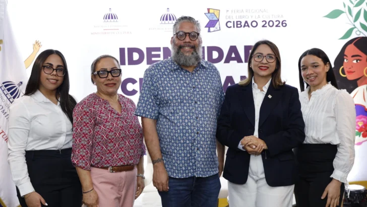 Centro Cultural Banreservas convoca Premio de Relatos con bachata en la Feria del Libro del Cibao