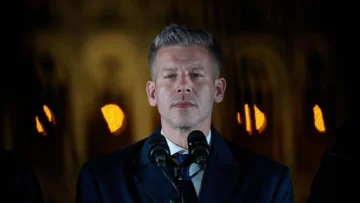 Péter Magyar, el exaliado de Viktor Orbán que se convirtió en su crítico más acérrimo y ganó unas históricas elecciones en Hungría Péter Magyar, el exaliado de Viktor Orbán que se convirtió en su crítico más acérrimo y ganó unas históricas elecciones en Hungría