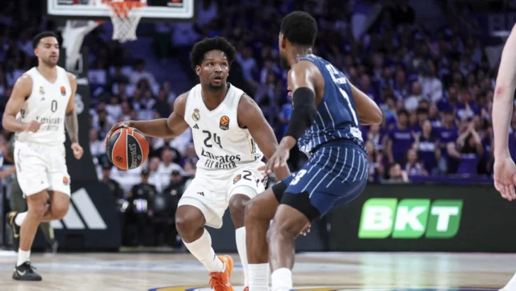 Real Madrid resucita con valentía y acierto del dominicano Andrés Feliz Real Madrid resucita con valentía y acierto del dominicano Andrés Feliz