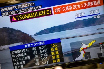El terremoto de 7,7 que sacudió Japón y provocó un tsunami dejó seis heridos