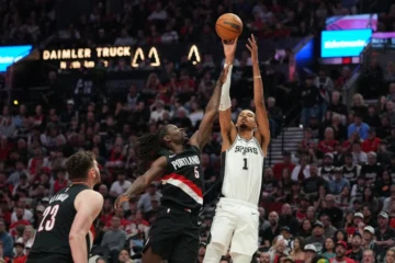 NBA hoy: resultados. Spurs, Lakers y Celtics quedaron a un triunfo de liquidar sus series de playoffs