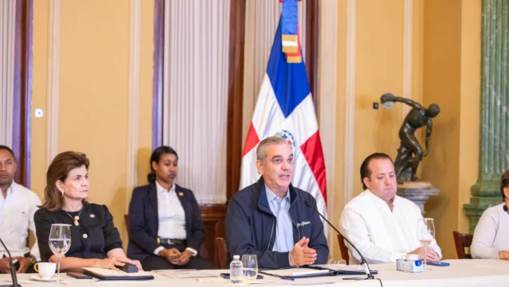 Abinader afirma prioridad del Gobierno es salvar vidas ante lluvias y llama a evitar zonas de riesgo Abinader afirma prioridad del Gobierno es salvar vidas ante lluvias y llama a evitar zonas de riesgo