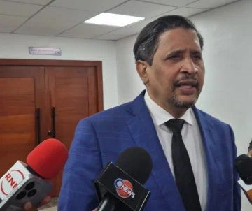 Defensa de fiscal suspendido rechaza prisión preventiva y pide presentación periódica