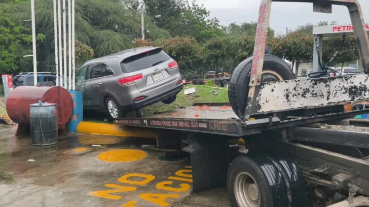 Persecución militar a yipeta con haitianos termina en accidente en Santiago Rodríguez