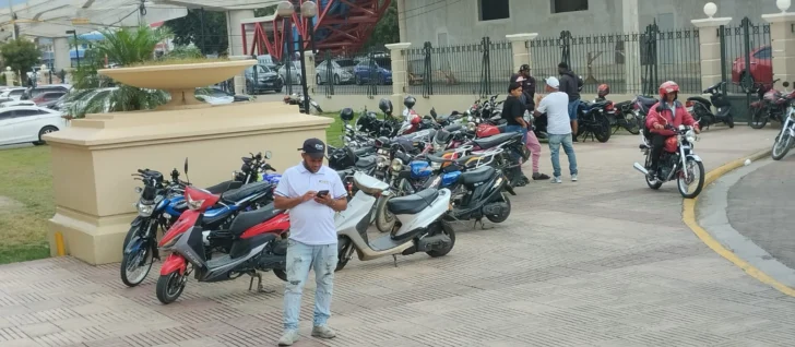  Aplazan coerción a imputados por muerte de Delvy Carlos Abreu