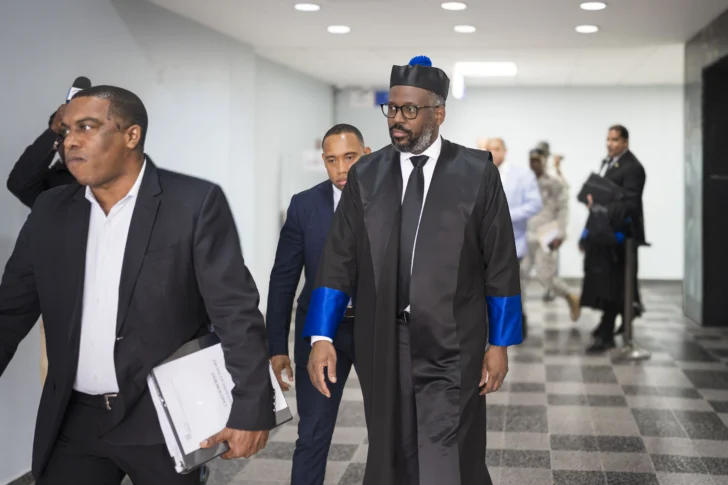 Camacho: 'Cualquier acto de corrupción terminará en los tribunales' Camacho: 'Cualquier acto de corrupción terminará en los tribunales'