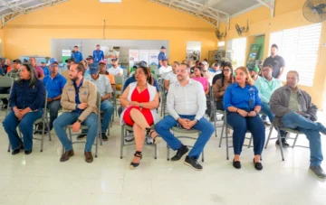 Destinarán 10 millones de pesos en modernizar sistemas de riego en Azua y San Juan Destinarán 10 millones de pesos en modernizar sistemas de riego en Azua y San Juan