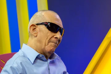 Basilio de León Alcántara perdió la vista en 1965 y está dispuesto a entregarla de nuevo por la defensa de la patria