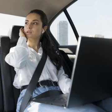 Usar el cinturón de seguridad reduce hasta un 50% el riesgo de muerte en accidentes Usar el cinturón de seguridad reduce hasta un 50% el riesgo de muerte en accidentes