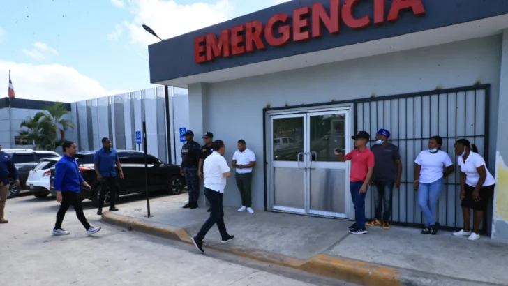 Hospital Darío Contreras informa mujer falleció en asalto ocurrido fuera de emergencia