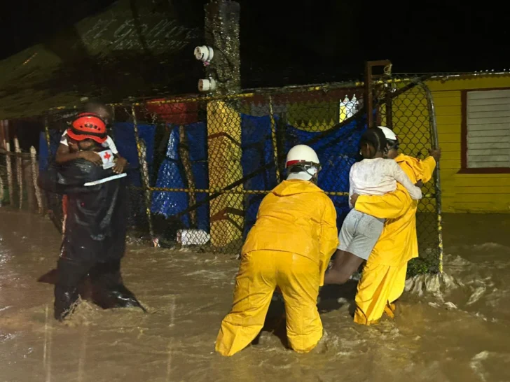 Cruz Roja Dominicana responde a eventualidades en varias provincias por lluvias e inundaciones