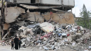 Israel y Líbano esperan nuevos diálogos entre amenazas y ataques israelíes en el sur de su vecino país