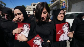 Líbano denuncia la muerte de la periodista Amal Khalil como un crimen de guerra de Israel