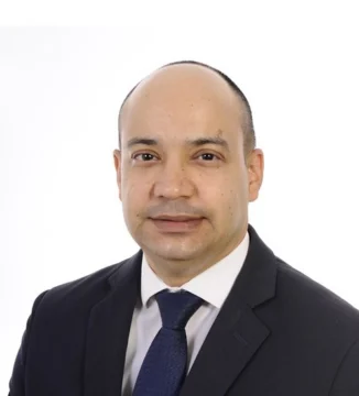 Cuando la ley protege al menor, pero olvida al envejeciente