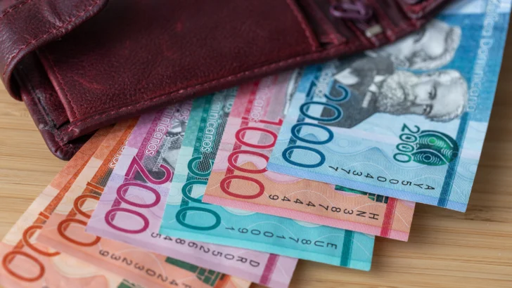 Turismo impulsa ingresos fiscales, pero incremento pierde fuerza en 2025