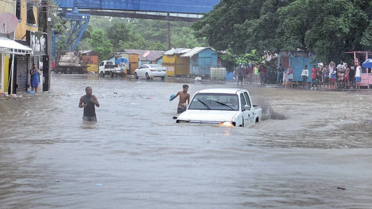 Ingeniero Tejada culpa a todos los gobiernos por las inundaciones en el Gran Santo Domingo