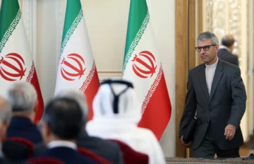 Irán afirma que continúa el intercambio de mensajes con EE.UU. vía Pakistán Irán afirma que continúa el intercambio de mensajes con EE.UU. vía Pakistán