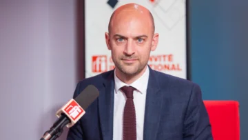 El canciller francés a RFI: “Es imperativo que se levante este bloqueo” del estrecho de Ormuz El canciller francés a RFI: “Es imperativo que se levante este bloqueo” del estrecho de Ormuz